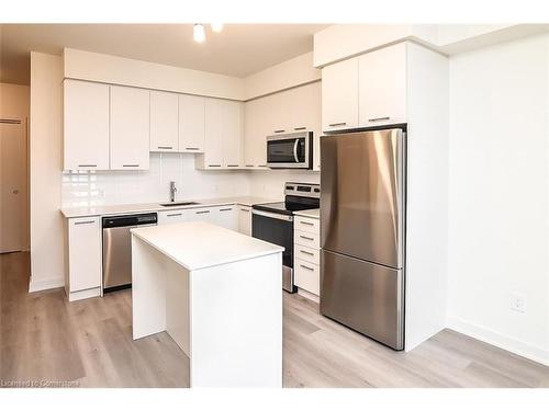 307-385 Winston Road, Grimsby, ON - Indoor Photo Showing Kitchen