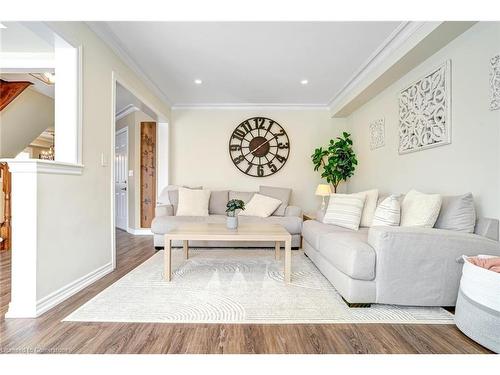 175 Spring Creek Drive, Waterdown, ON - Indoor Photo Showing Living Room