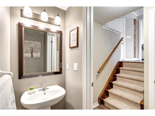 175 Spring Creek Drive, Waterdown, ON - Indoor Photo Showing Bathroom