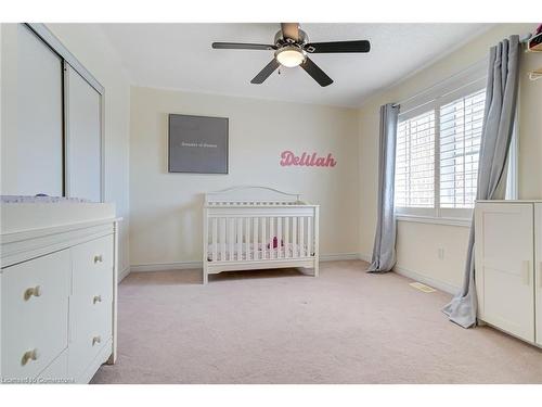 175 Spring Creek Drive, Waterdown, ON - Indoor Photo Showing Bedroom