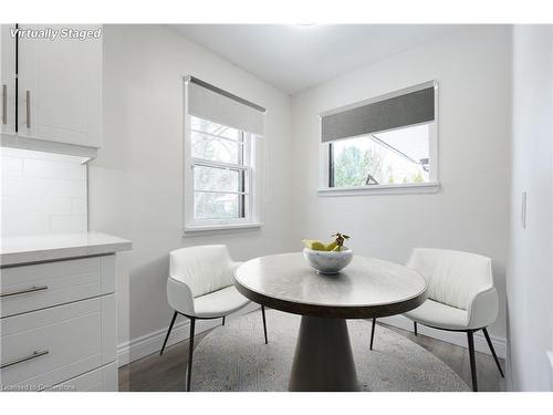 1008 Haist Street, Fonthill, ON - Indoor Photo Showing Dining Room