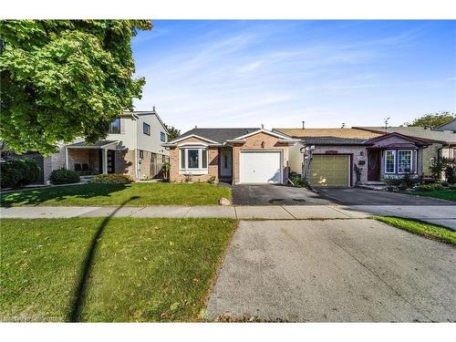 8 Muscot Drive, Hamilton, ON - Outdoor With Facade