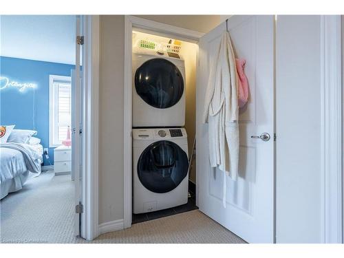 57-377 Glancaster Road, Ancaster, ON - Indoor Photo Showing Laundry Room