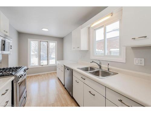 55 West Acres Crescent, Kitchener, ON - Indoor Photo Showing Kitchen With Double Sink