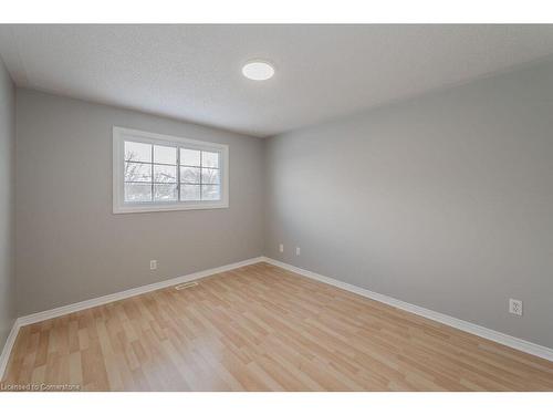 55 West Acres Crescent, Kitchener, ON - Indoor Photo Showing Other Room