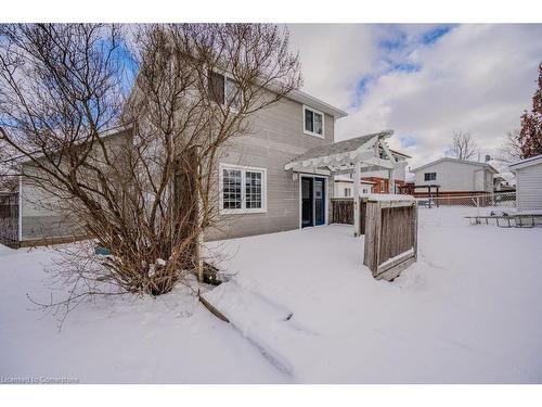 55 West Acres Crescent, Kitchener, ON - Outdoor