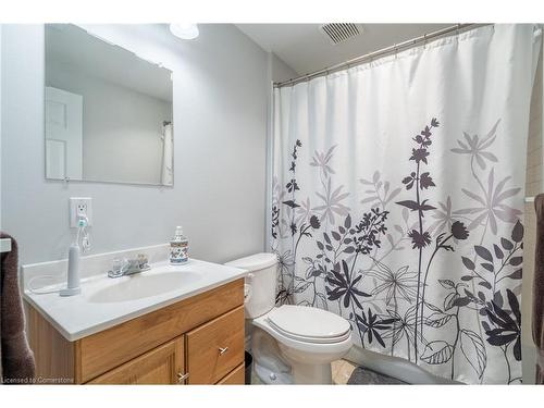 58D Harris Avenue, Brantford, ON - Indoor Photo Showing Bathroom