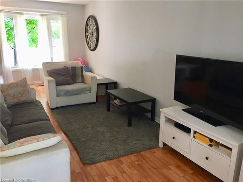 3497 Marion Court, Burlington, ON - Indoor Photo Showing Living Room