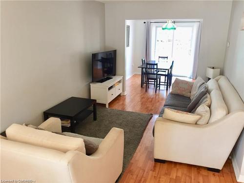 3497 Marion Court, Burlington, ON - Indoor Photo Showing Living Room