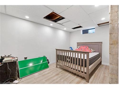 3 Broadmore Avenue, St. Catharines, ON - Indoor Photo Showing Bedroom