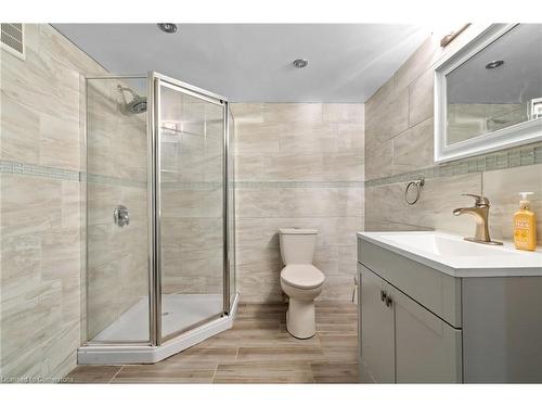 3 Broadmore Avenue, St. Catharines, ON - Indoor Photo Showing Bathroom