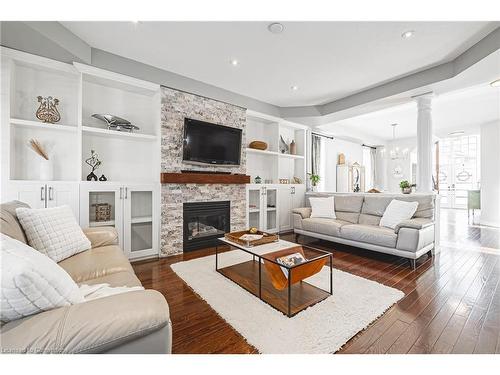 97 Chartwell Circle, Hamilton, ON - Indoor Photo Showing Living Room With Fireplace