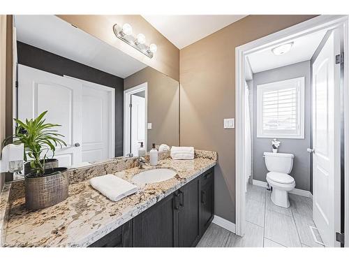 97 Chartwell Circle, Hamilton, ON - Indoor Photo Showing Bathroom