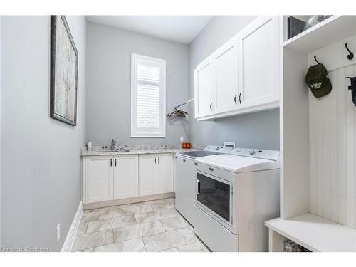 17 Mcdonald Court, Waterdown, ON - Indoor Photo Showing Laundry Room