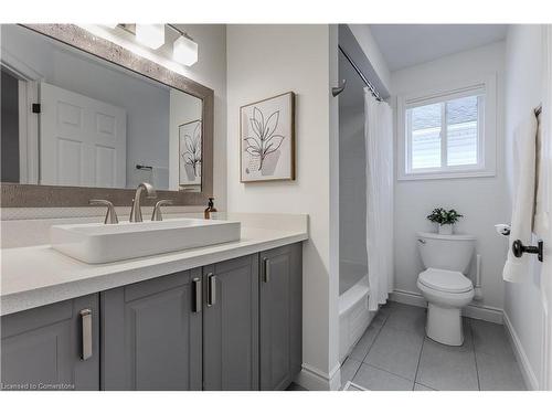 4008 Jarvis Crescent, Burlington, ON - Indoor Photo Showing Bathroom