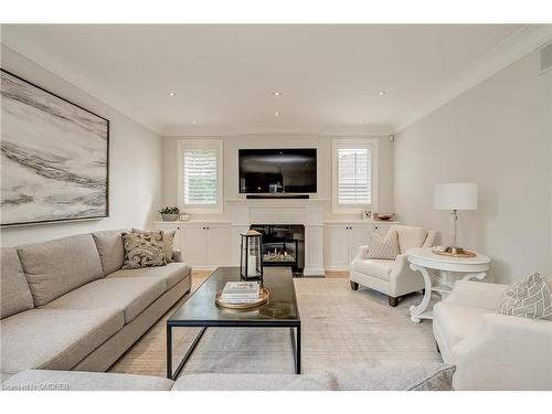 823 Partridge Drive, Burlington, ON - Indoor Photo Showing Living Room With Fireplace