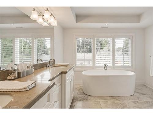 823 Partridge Drive, Burlington, ON - Indoor Photo Showing Bathroom