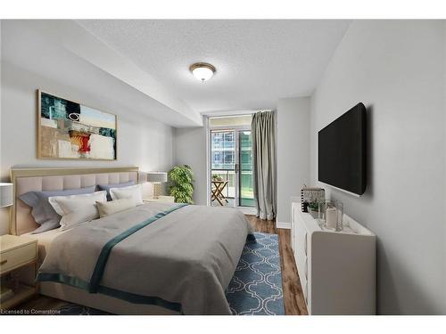 709-30 Grand Trunk Crescent, Toronto, ON - Indoor Photo Showing Bedroom