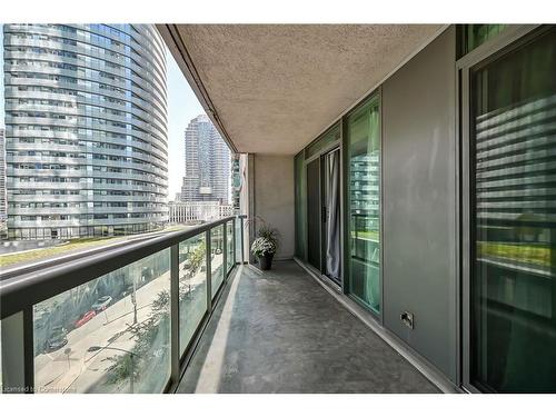 709-30 Grand Trunk Crescent, Toronto, ON - Outdoor With Balcony With Exterior