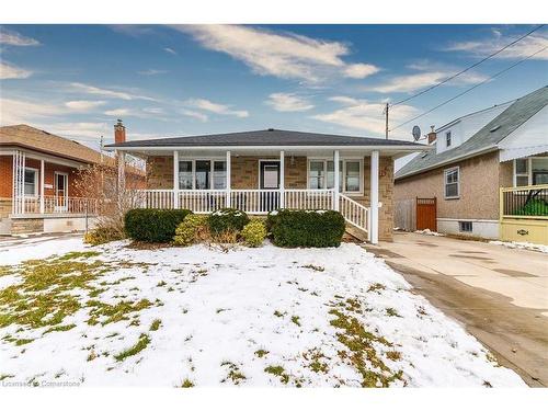 Lower-376 Talbot Street, Hamilton, ON - Outdoor With Deck Patio Veranda