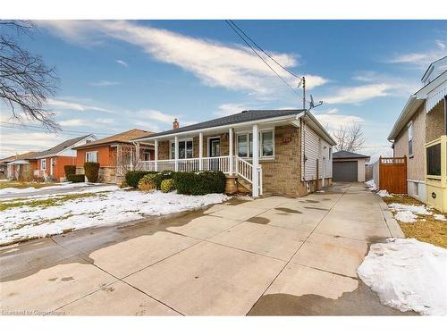 Lower-376 Talbot Street, Hamilton, ON - Outdoor