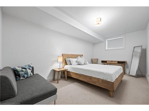 8838 Black Forest Crescent, Niagara Falls, ON - Indoor Photo Showing Bedroom