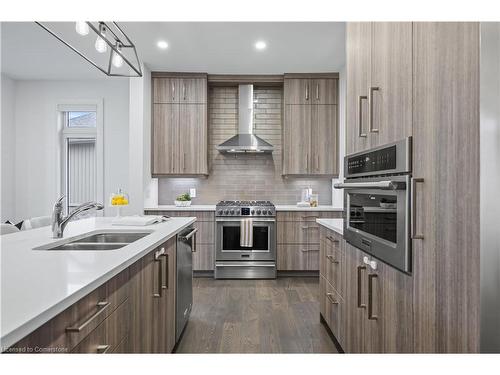 8838 Black Forest Crescent, Niagara Falls, ON - Indoor Photo Showing Kitchen With Stainless Steel Kitchen With Double Sink With Upgraded Kitchen