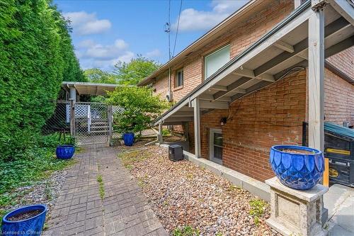 365 Eleanor Place, Ancaster, ON - Outdoor With Exterior