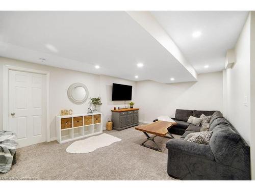 4 Morgan Drive, Caledonia, ON - Indoor Photo Showing Other Room