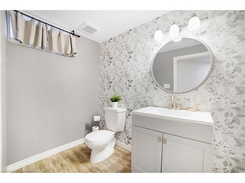 4 Morgan Drive, Caledonia, ON - Indoor Photo Showing Bathroom