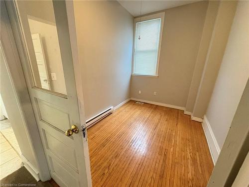 1-147 Bold Street, Hamilton, ON - Indoor Photo Showing Other Room