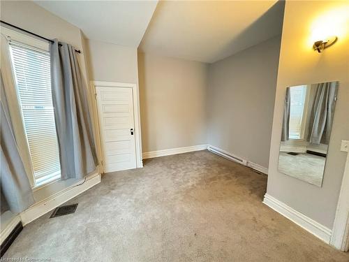 1-147 Bold Street, Hamilton, ON - Indoor Photo Showing Other Room