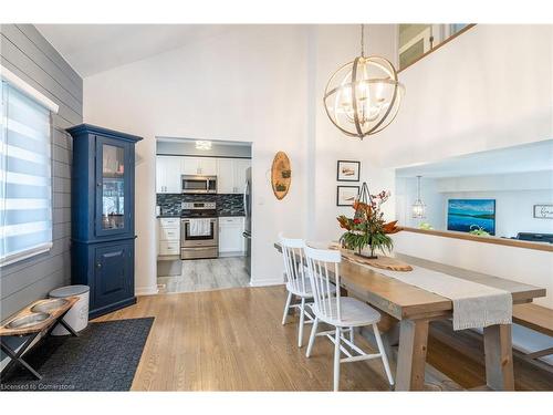 109 Main Street W, Grimsby, ON - Indoor Photo Showing Dining Room