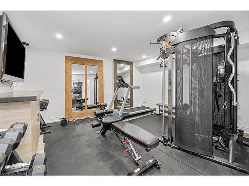 11-120 Ripley Court, Oakville, ON - Indoor Photo Showing Gym Room