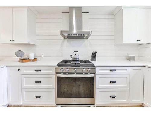 319 Townsend Avenue, Burlington, ON - Indoor Photo Showing Kitchen