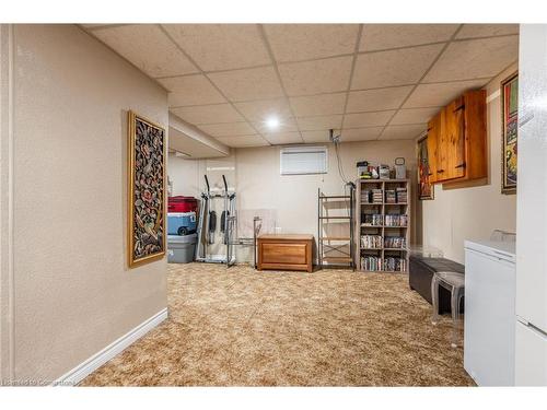 1561 Newlands Crescent, Burlington, ON - Indoor Photo Showing Basement