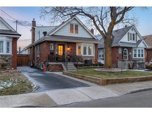 182 Huxley Avenue S, Hamilton, ON - Outdoor With Facade