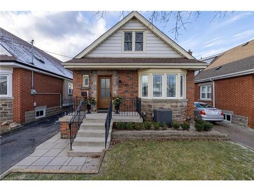 182 Huxley Avenue S, Hamilton, ON - Outdoor