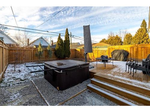 182 Huxley Avenue S, Hamilton, ON - Outdoor With Deck Patio Veranda