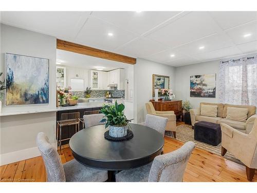 17 Regent Place, Welland, ON - Indoor Photo Showing Dining Room