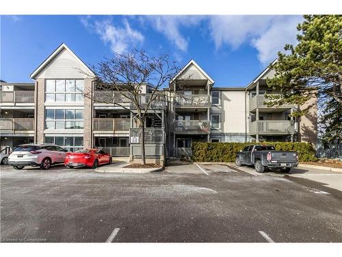 102-2040 Cleaver Avenue, Burlington, ON - Outdoor