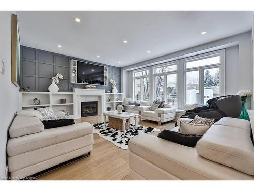 287 Cloverleaf Drive, Hamilton, ON - Indoor Photo Showing Living Room With Fireplace