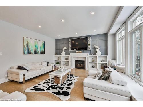 287 Cloverleaf Drive, Hamilton, ON - Indoor Photo Showing Living Room With Fireplace