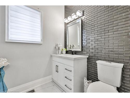 287 Cloverleaf Drive, Hamilton, ON - Indoor Photo Showing Bathroom