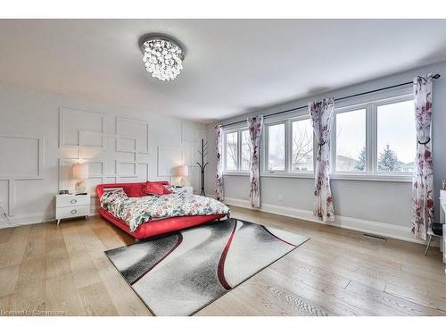 287 Cloverleaf Drive, Hamilton, ON - Indoor Photo Showing Bedroom