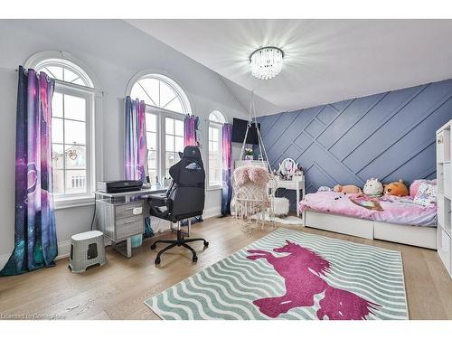 287 Cloverleaf Drive, Hamilton, ON - Indoor Photo Showing Bedroom