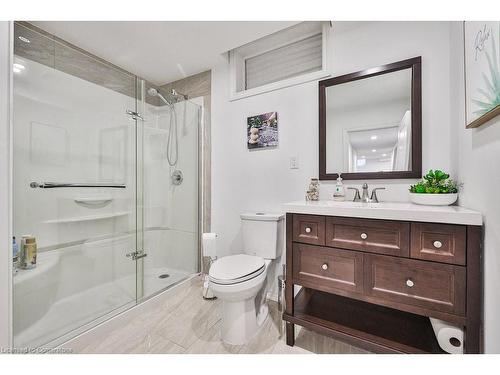 287 Cloverleaf Drive, Hamilton, ON - Indoor Photo Showing Bathroom