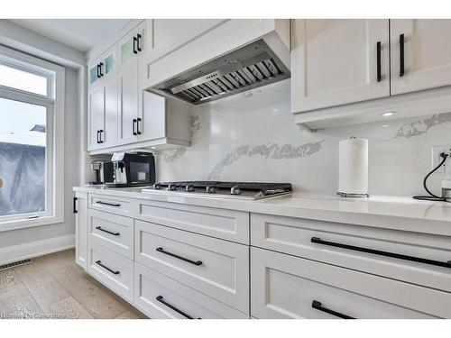 287 Cloverleaf Drive, Hamilton, ON - Indoor Photo Showing Kitchen With Upgraded Kitchen