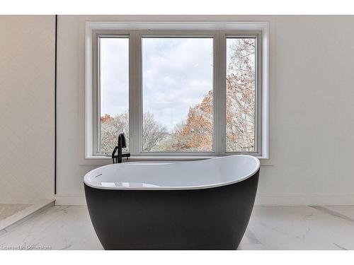 62 Melrose Drive, Niagara-On-The-Lake, ON - Indoor Photo Showing Bathroom