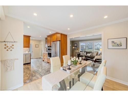 673 Inverary Road, Burlington, ON - Indoor Photo Showing Dining Room